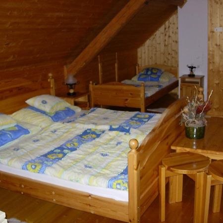 Kisharsány Nitt Pince Es Panzio B&B 외부 사진