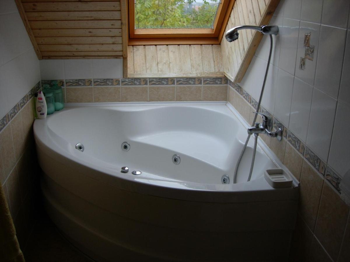 Kisharsány Nitt Pince Es Panzio B&B 외부 사진